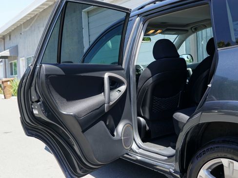 Used 2008 Toyota RAV4 Sport FWD image 27