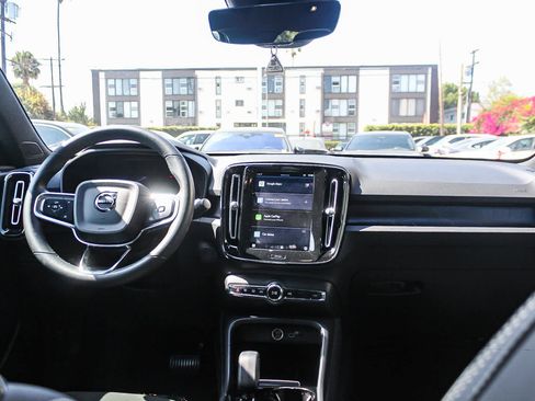 Used 2023 Volvo C40 P8 Recharge Ultimate w/ Protection Package Premier AWD/4WD image 12