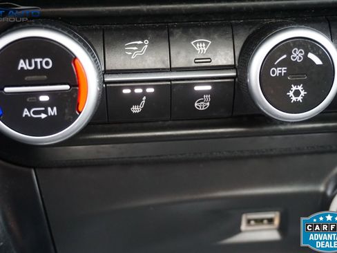 Used 2018 Alfa Romeo Stelvio AWD w/ Cold Weather Package image 36