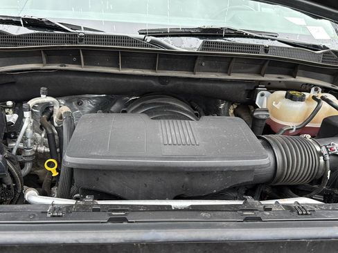 Used 2025 GMC Sierra 1500 SLT image 29