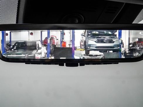 Used 2025 Toyota Grand Highlander AWD image 33