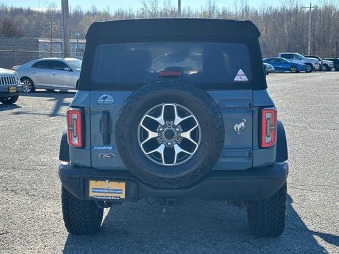 Used 2023 Ford Bronco Badlands image 24