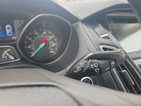 Certified 2018 Ford Focus Titanium image 30