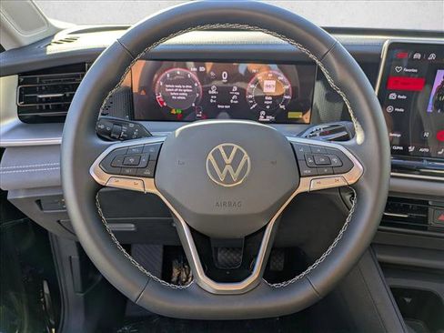 New 2026 Volkswagen Tiguan SE image 10