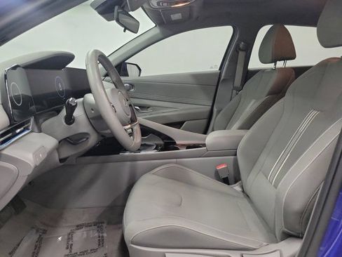 Used 2024 Hyundai Elantra SEL FWD image 18