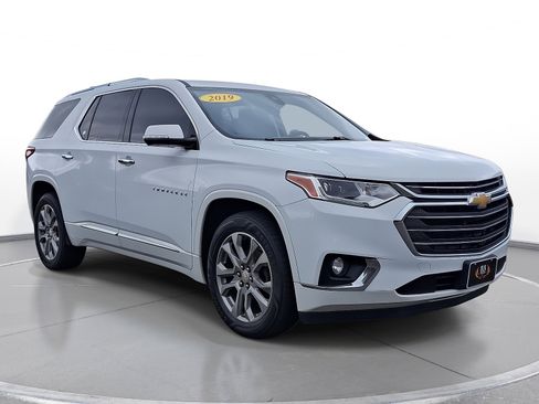 Used 2019 Chevrolet Traverse Premier AWD/4WD image 1