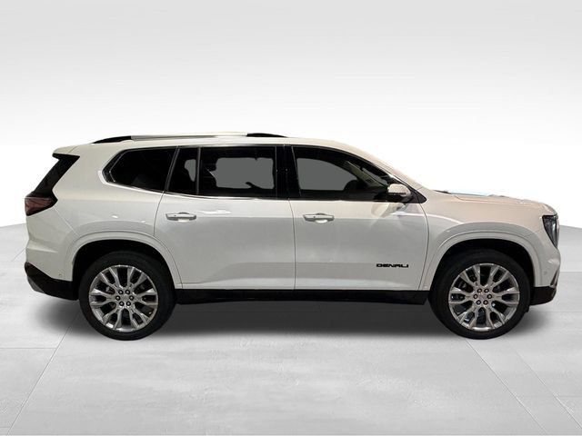 Used 2024 GMC Acadia Denali w/ Super Cruise Package FWD image 4