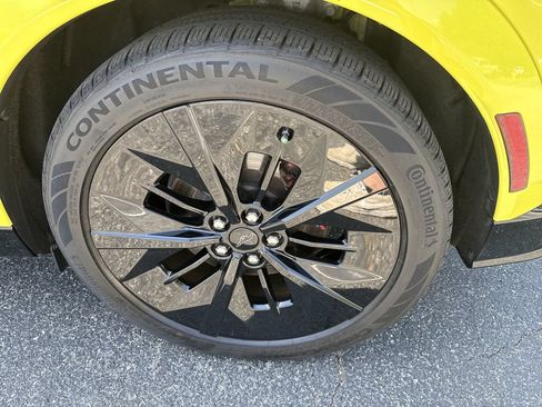 Used 2025 Ford Mustang Mach-E GT AWD/4WD image 19