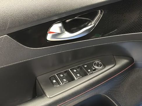 Used 2022 Kia Forte GT w/ GT2 Package FWD image 21