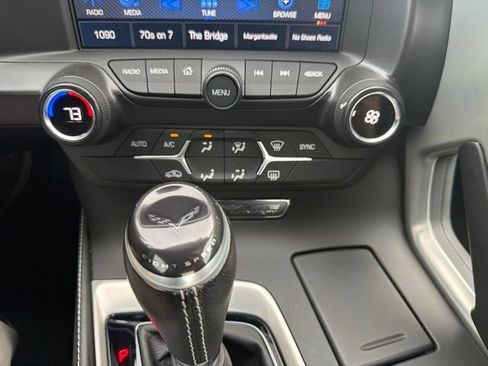 Used 2018 Chevrolet Corvette Stingray Coupe w/ 1LT RWD image 14
