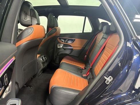 Used 2024 Mercedes-Benz GLC 43 AMG 4MATIC image 28