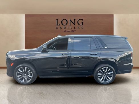 Used 2021 Cadillac Escalade Sport AWD/4WD image 2