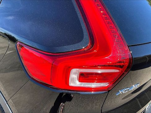Used 2021 Volvo XC40 P8 Recharge w/ Advanced Package AWD/4WD image 28