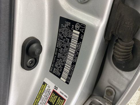 Used 2019 Toyota Corolla LE image 31