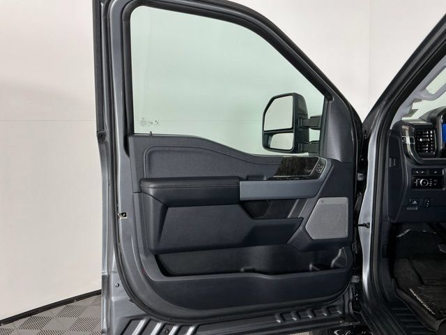 Used 2024 Ford F350 Lariat w/ Sport Appearance Package AWD/4WD image 15