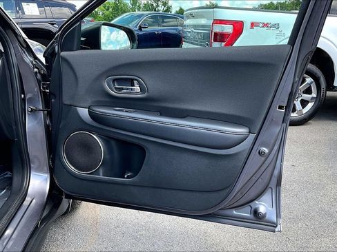 Used 2022 Honda HR-V EX image 30
