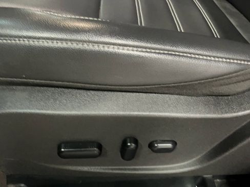 Used 2019 Ford Escape SEL image 26