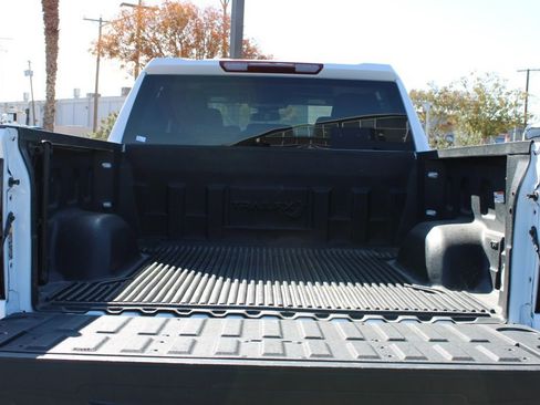 Used 2024 GMC Sierra 1500 SLT image 14