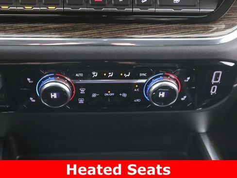 Used 2024 GMC Sierra 1500 Elevation w/ Elevation Premium Package AWD/4WD image 4