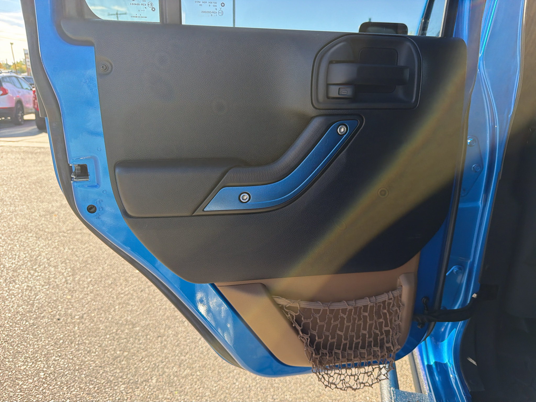 Used 2016 Jeep Wrangler Unlimited Sahara AWD/4WD image 15