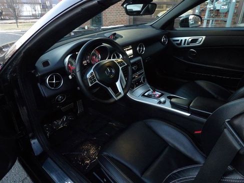 Used 2016 Mercedes-Benz SLK 300 image 18