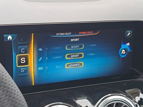 New 2026 Mercedes-Benz GLA 35 AMG 4MATIC image 33