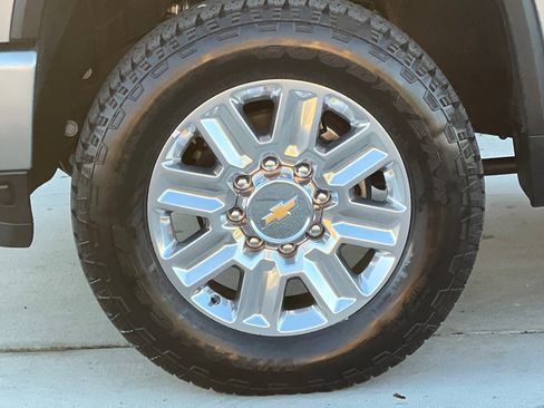 Used 2025 Chevrolet Silverado 2500 High Country w/ High Country Premium Package image 25