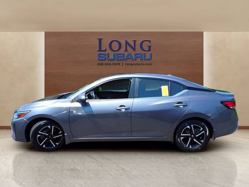 Used 2025 Nissan Sentra SV FWD image 12