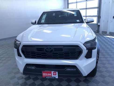 New 2026 Toyota Tacoma TRD Off-Road AWD/4WD image 8