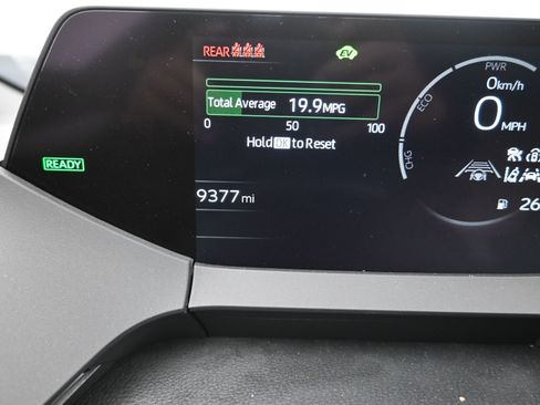 Used 2024 Toyota Prius XLE image 17