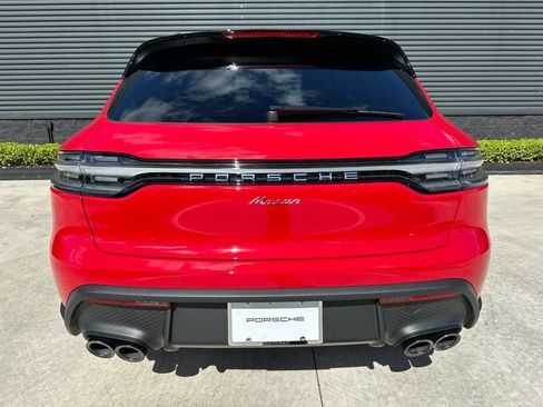Used 2026 Porsche Macan AWD/4WD image 12