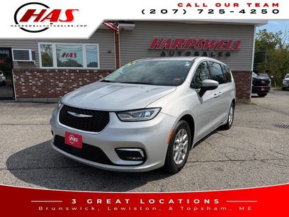 Used 2023 Chrysler Pacifica Touring-L