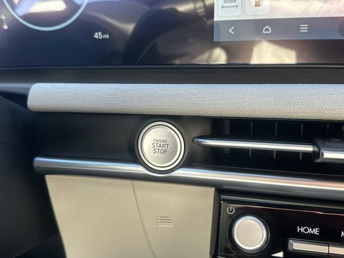 New 2026 Hyundai Tucson Limited image 17