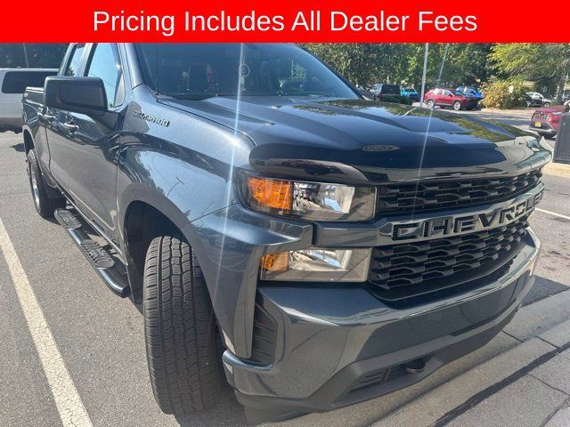 Used 2020 Chevrolet Silverado 1500 Custom w/ Custom Value Package AWD/4WD image 1