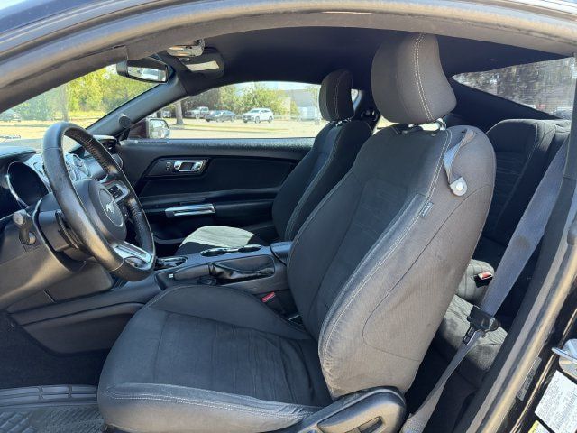 Used 2015 Ford Mustang Coupe RWD image 22