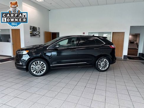 Used 2020 Ford Edge Titanium w/ Equipment Group 301A AWD/4WD image 3