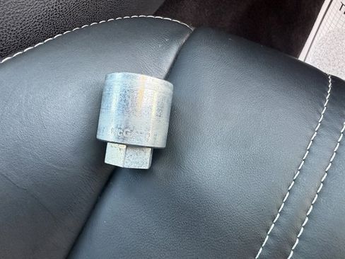 Used 2016 Chrysler 300 S image 50