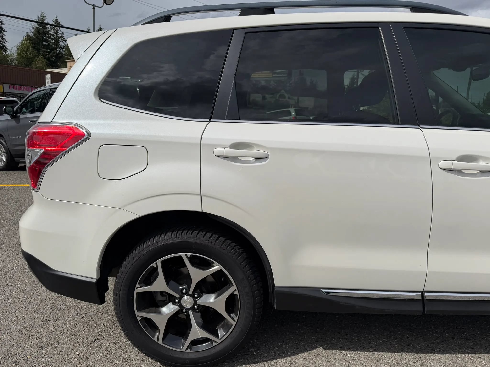Used 2016 Subaru Forester 2.0XT Touring w/ Eyesight & Navigation System AWD/4WD image 5