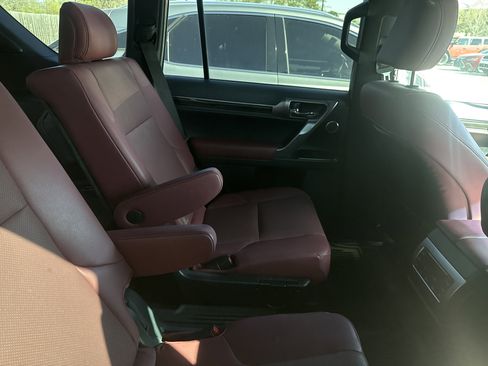 Used 2023 Lexus GX 460 Premium image 6