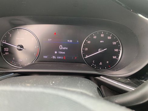 Used 2022 Buick Envision Preferred image 9