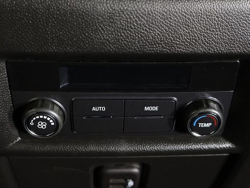 Used 2023 Chevrolet Traverse LT w/ LPO, Floor Liner Package image 56