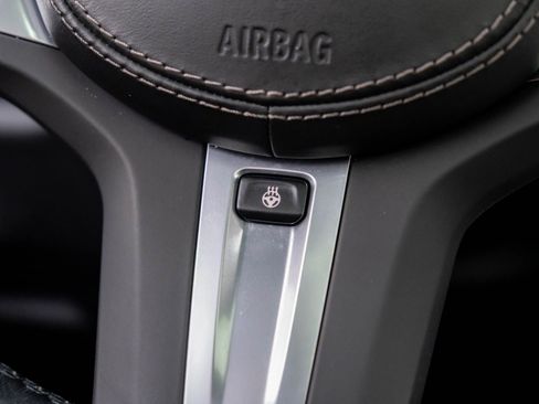 Used 2023 BMW X6 xDrive40i w/ M Sport Package image 25