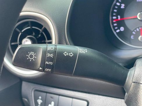 Used 2022 Kia Forte LXS w/ LXS Technology Package image 23