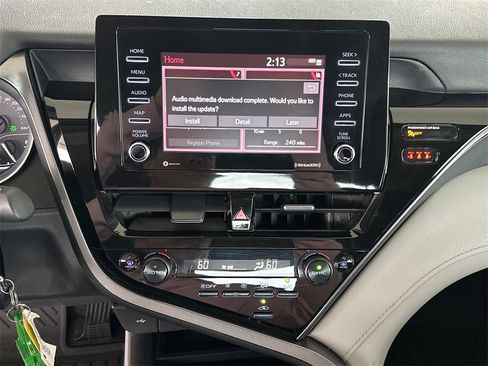 Used 2022 Toyota Camry LE image 23