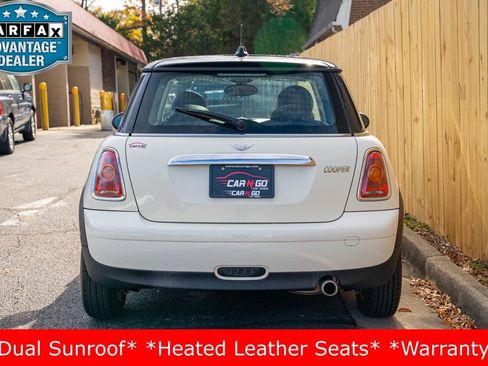 Used 2010 MINI Cooper Hardtop image 7