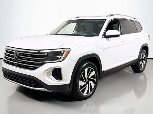 Used 2024 Volkswagen Atlas SEL AWD/4WD image 1