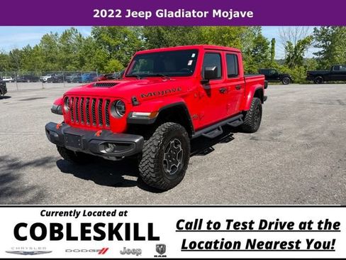 Used 2022 Jeep Gladiator Mojave w/ Dual Top Group AWD/4WD image 9