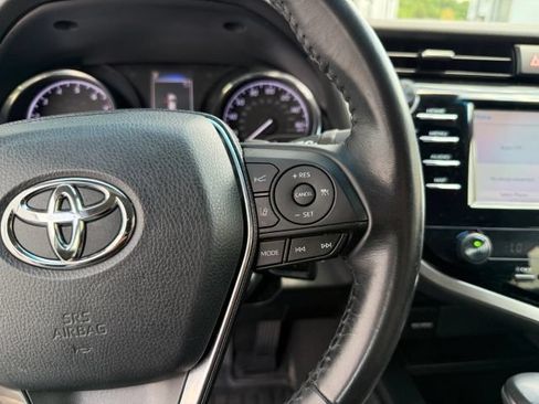 Used 2020 Toyota Camry SE FWD image 27
