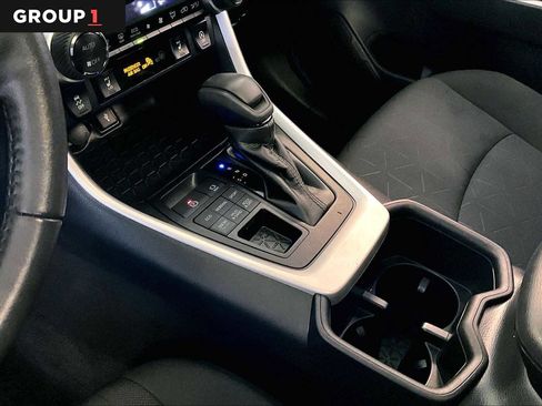 Used 2022 Toyota RAV4 XLE w/ Convenience Package image 17