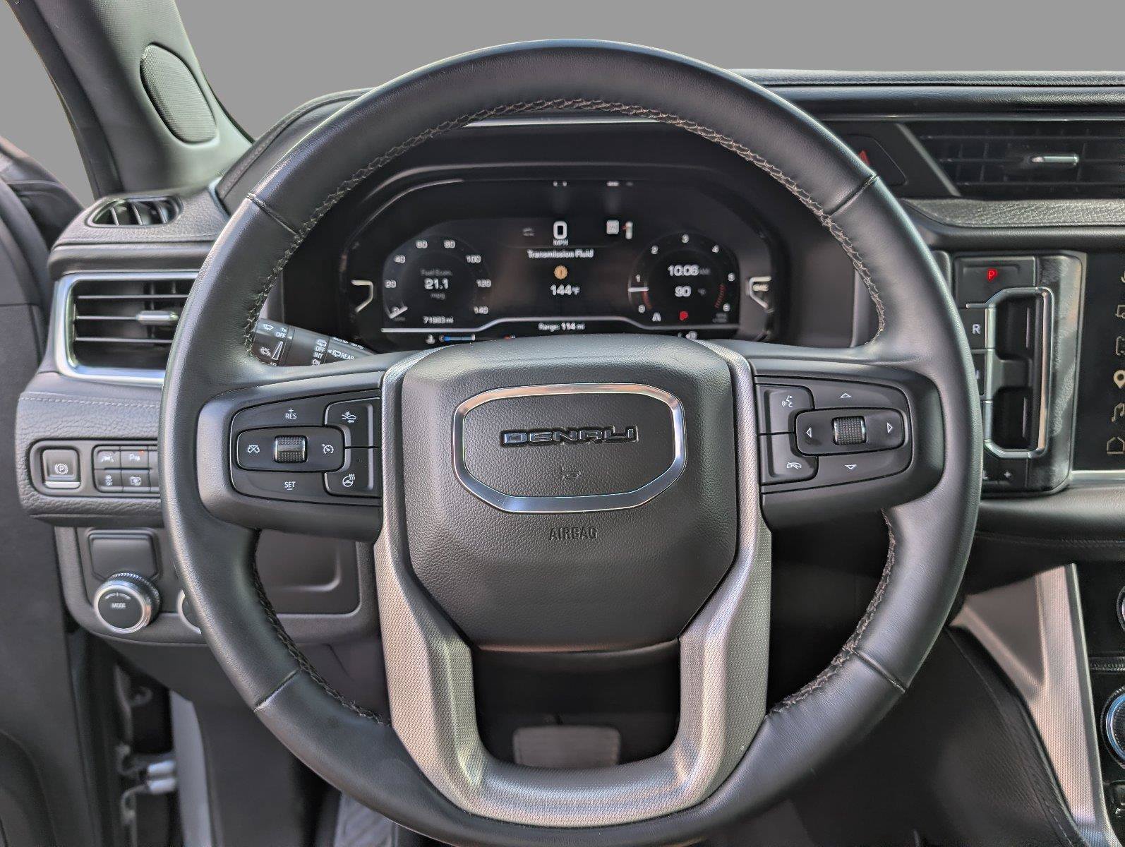 Used 2023 GMC Yukon Denali RWD image 27
